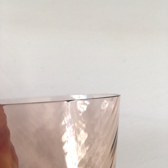 Meet your Posher, Ashley - Picture 2 of 5